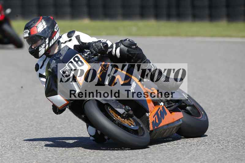 /43 08.08.2025 Discover the Bike ADR/Race 3 rot/508